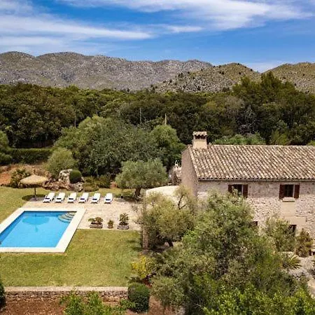 Sleeps 6 With Pool Air Con And Wifi Villa Pollenca