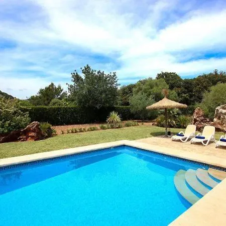 Villa Sleeps 6 With Pool Air Con And Wifi