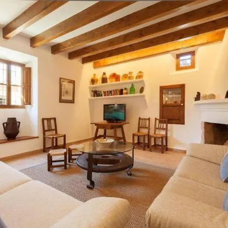 Villa Sleeps 6 With Pool Air Con And Wifi Pollenca