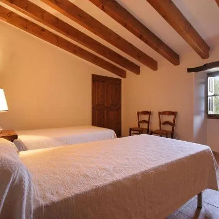 Sleeps 6 With Pool Air Con And Wifi Villa Pollenca