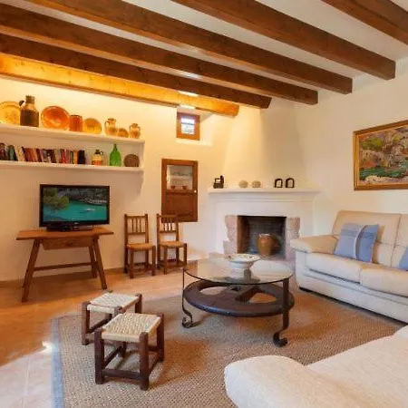 Sleeps 6 With Pool Air Con And Wifi *